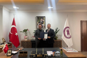 Yalova’da Eğitime Anlamlı Destek: TED Koleji’nden Bağış Sertifikası Ziyareti