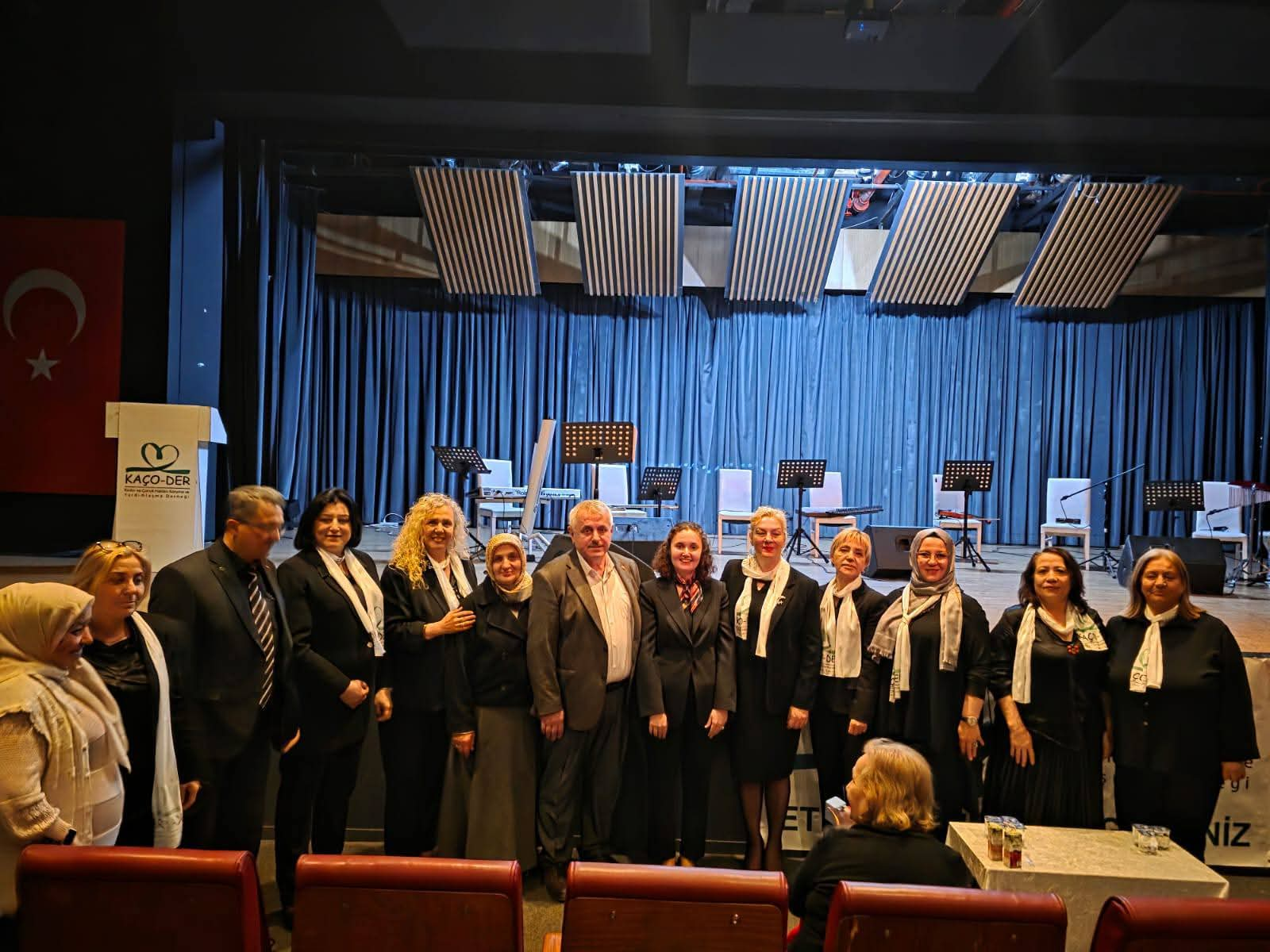 Yalova’da KAÇO-DER’den Anlamlı Dayanışma Gecesi: “Bahar Dalı” Konseri Büyük İlgi Gördü