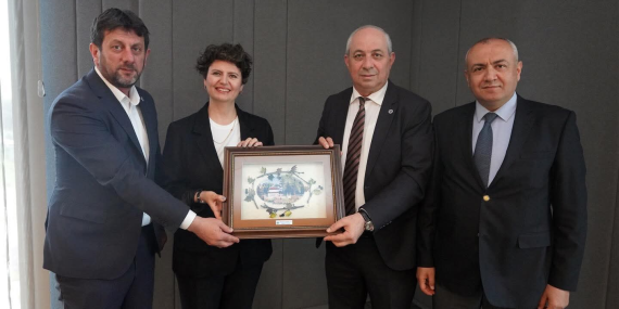 YTSO Heyeti’nden Sanayiye Güçlü İş Birliği Mesajı: AKSA Akrilik Ziyaretinde Ortak Vizyon Vurgusu