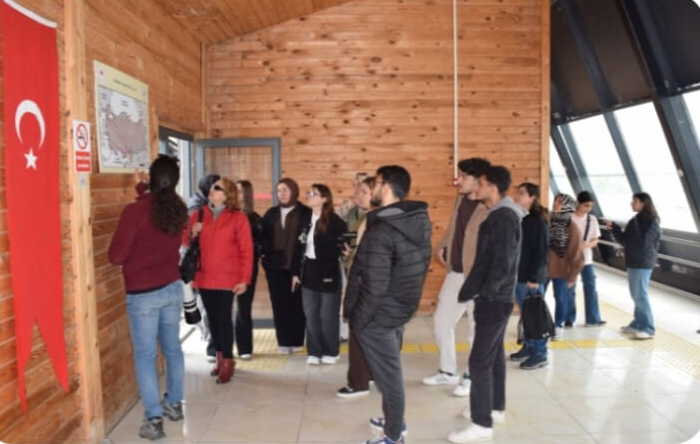 Yalova Turizm Haftası’nda Tanıtım Atağı: Üniversite Öğrencileri Şehrin Değerlerini Yerinde Keşfetti