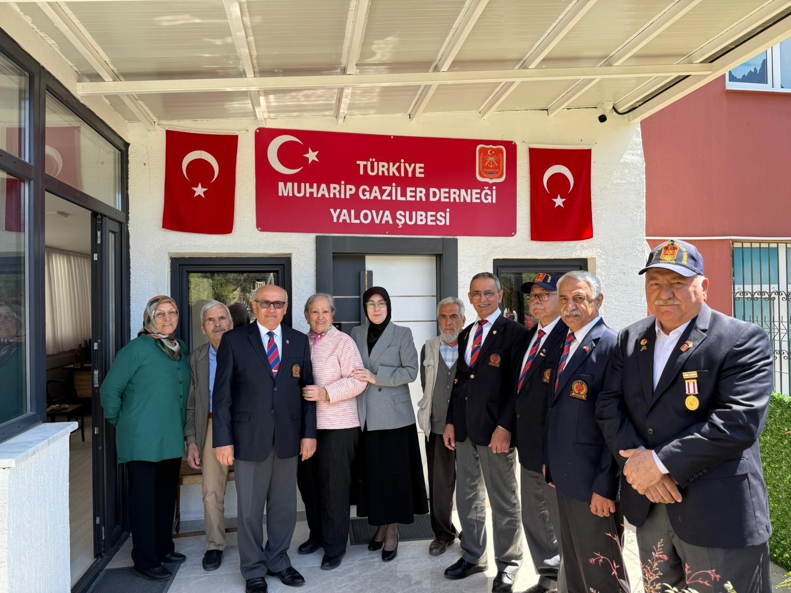 MELİHA AKYOL’DAN ŞEHİTLER HAFTASI’NDA ANLAMLI ZİYARETLER