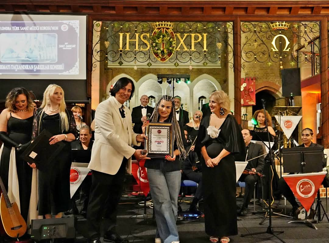 Londra Türk Sanat Müziği Korosu’ndan Tarihi Konser: “Sinemayı Taçlandıran Şarkılar” Büyüledi