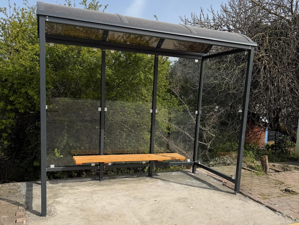 KAYTAZDERE’DE MODERN ULAŞIM DÖNEMİ BAŞLADI: DURAKLAR YENİLENİYOR