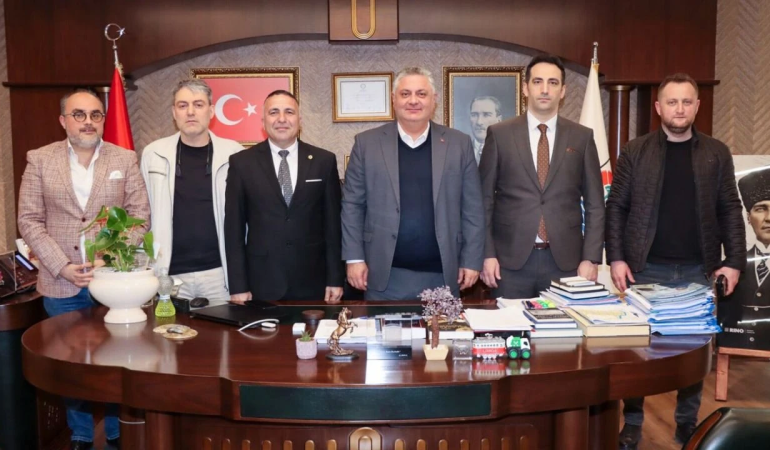 BAŞKAN MEHMET GÜREL’E ANLAMLI ZİYARET: YEREL BASINA DESTEK VURGUSU