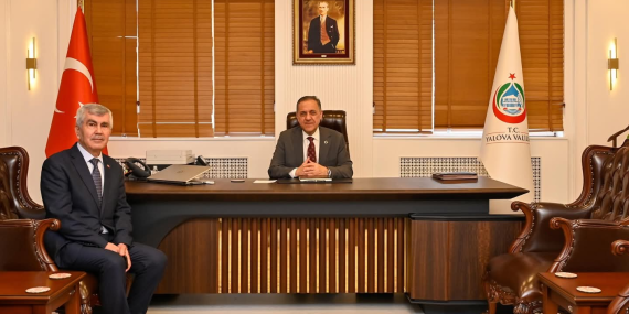 Yalova’da 46 Yıllık Hizmetin Ardından Duygusal Veda: Tapu Müdürü Mustafa Koç Emekliye Ayrıldı