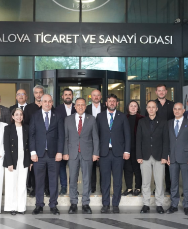 Yalova Valisi Dr. Ahmet Hamdi Usta’dan YTSO’ya İade-i Ziyaret: Ekonomik İş Birliği ve Girişimcilik Vurgusu