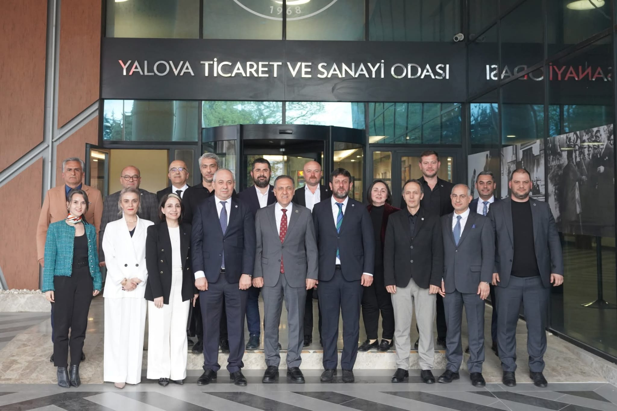Yalova Valisi Dr. Ahmet Hamdi Usta’dan YTSO’ya İade-i Ziyaret: Ekonomik İş Birliği ve Girişimcilik Vurgusu