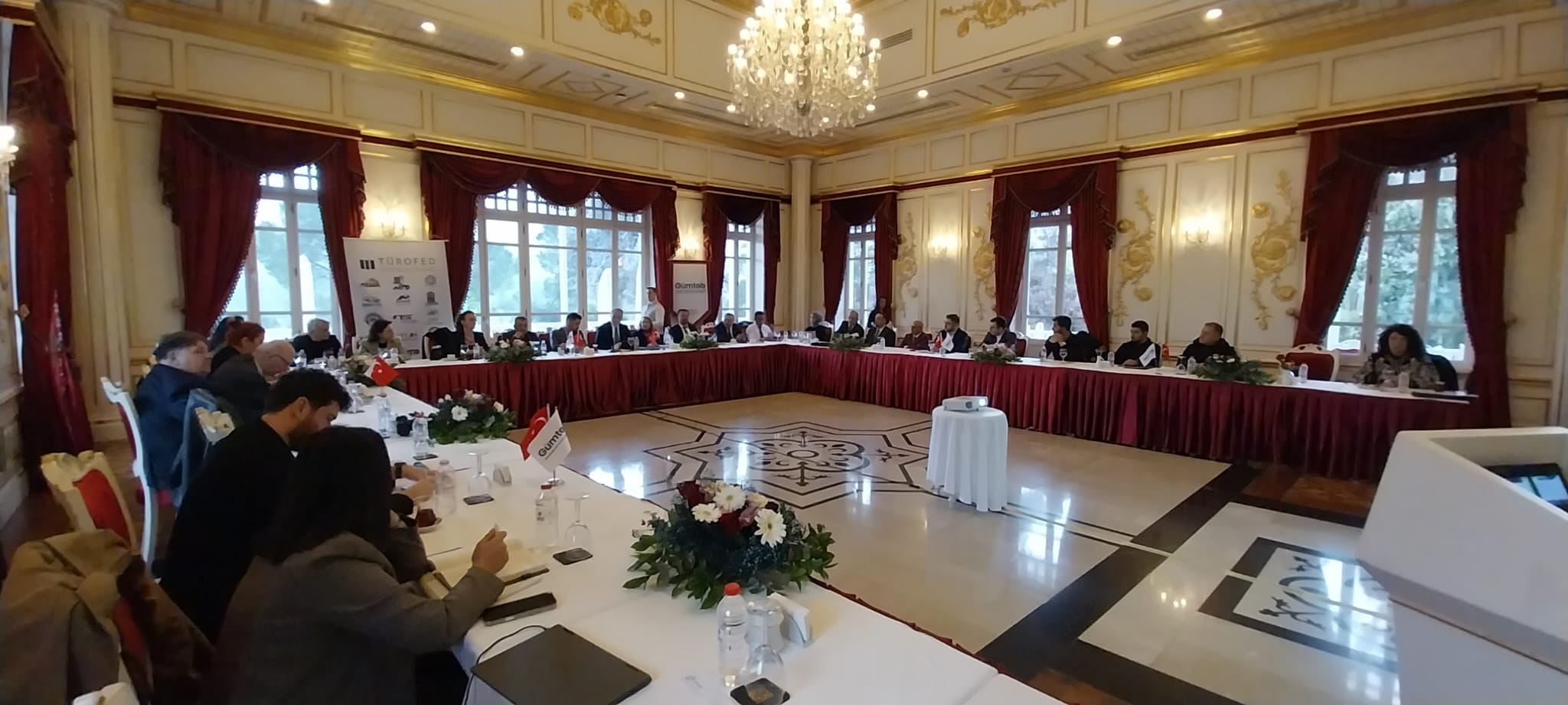 YALOVA TURİZMİNDE STRATEJİK BULUŞMA: SEKTÖR TEMSİLCİLERİ AYNI MASADA