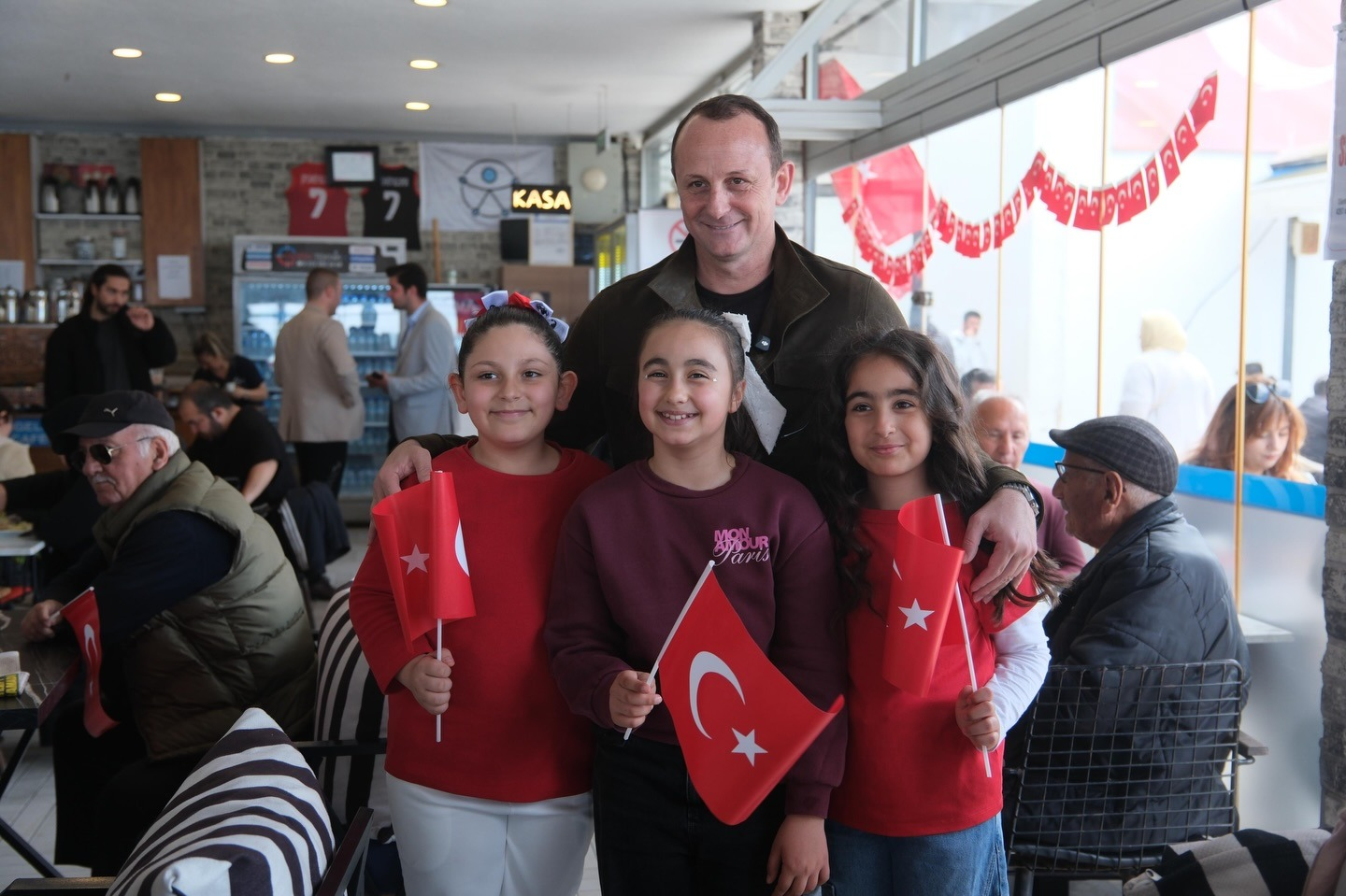 ÇİFTLİKKÖYLÜ ÇOCUKLAR 23 NİSAN ŞENLİĞİ’NDE EĞLENDİ