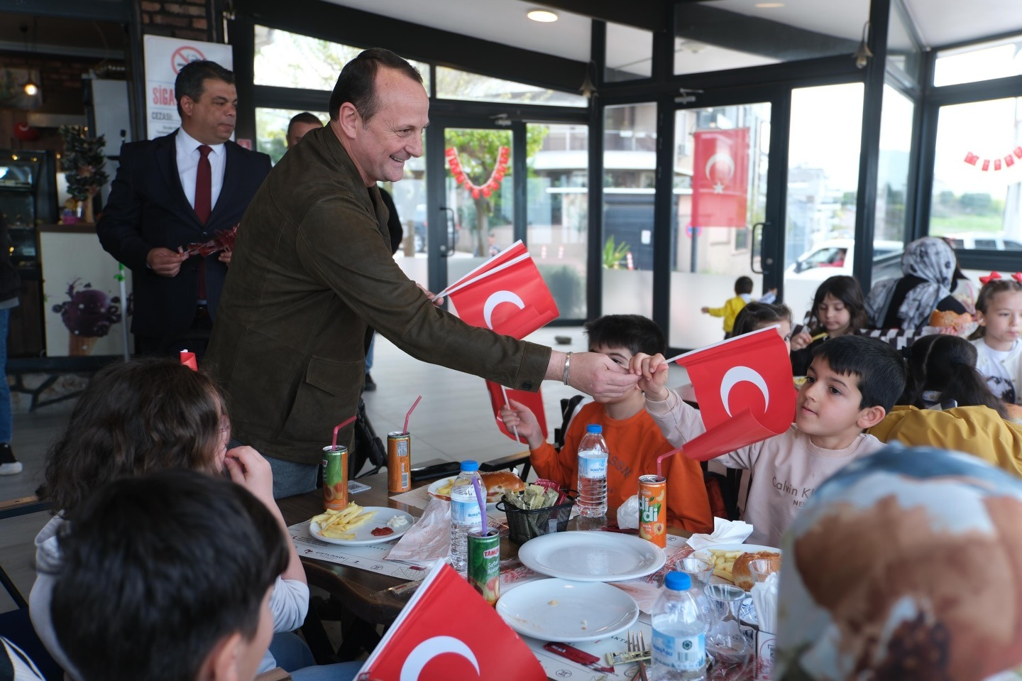 ÇİFTLİKKÖYLÜ ÇOCUKLAR 23 NİSAN ŞENLİĞİ’NDE EĞLENDİ