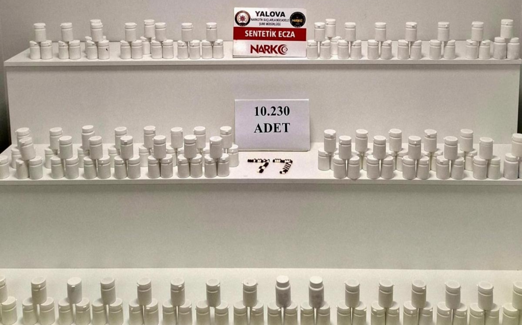 Yalova’da Uyuşturucu Operasyonu: 10 Bin 230 Hap Ele Geçirildi, 2 Şüpheli Tutuklandı