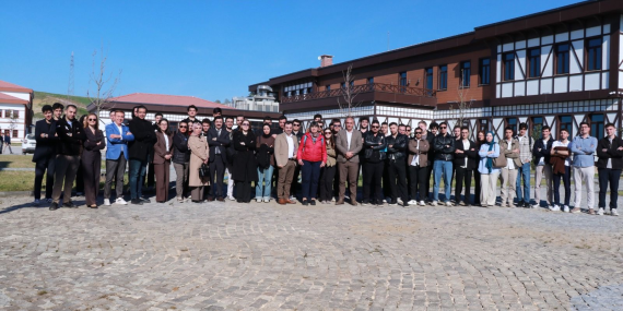 Yalova OSB’den TEKNOFEST Yolunda Gençlere Tam Destek