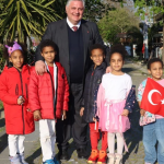 Yalova’da 23 Nisan Coşkusu Zirveye Ulaştı: Başkan Mehmet Gürel Çocuklarla Bayram Sevincini Paylaştı