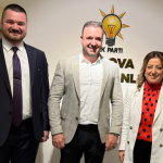 AK Parti Yalova Teşkilatında Dikkat Çeken Ziyaret: Muğlim Bağatar Parti Binasında Ağırlandı