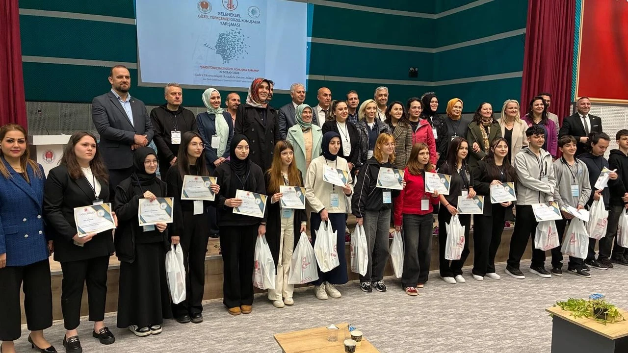 Güzel Türkçemizi Konuşalım Yarışması’nın 10.’su Büyük İlgi Gördü