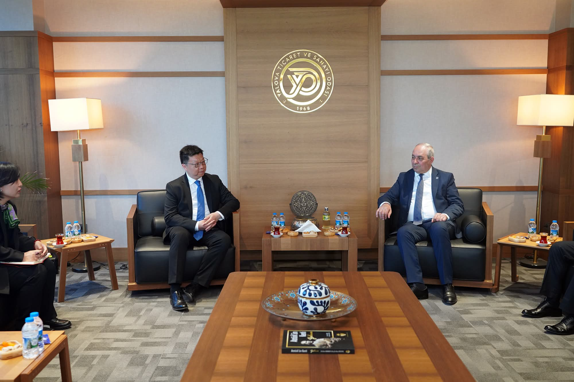 Çin İstanbul Başkonsolosu Wei Xiaodong’dan YTSO’ya Ziyaret: Ticaret ve Yatırım İş Birlikleri Masaya Yatırıldı