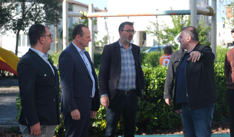 BAŞKAN YELE, 500 EVLER SOSYAL TESİSLERİ’NDEKİ ÇALIŞMALARI İNCELEDİ 6 BAŞKAN YELE, 500 EVLER SOSYAL TESİSLERİ’NDEKİ ÇALIŞMALARI İNCELEDİ