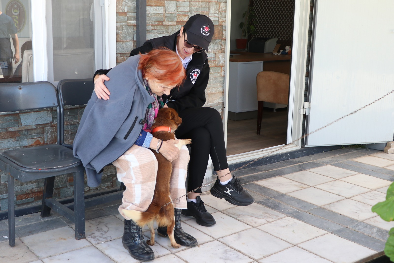 ÇİFTLİKKÖY’DE CEVRİYE TEYZE İLE FINDIK’IN BULUŞMASI DUYGULANDIRDI