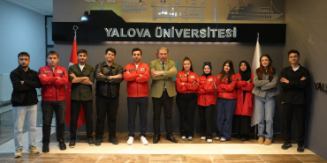 TEKNOFEST KULÜBÜ’NDEN REKTÖR BAHÇEKAPILI’YA ZİYARET