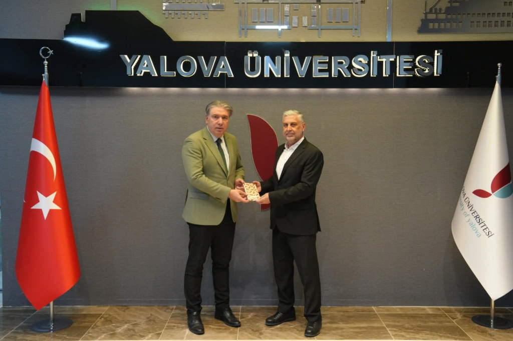YALOVA ÜNİVERSİTESİ’NDE “UFKA YOLCULUK” İŞ BİRLİĞİ VE ÖDÜL TÖRENİ
