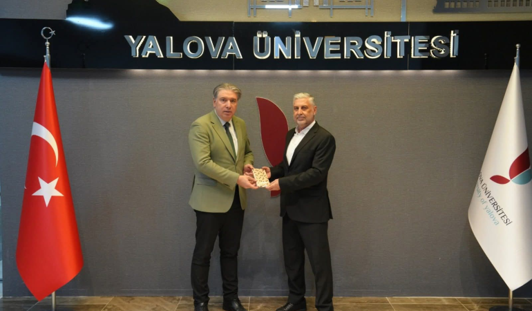 YALOVA ÜNİVERSİTESİ’NDE “UFKA YOLCULUK” İŞ BİRLİĞİ VE ÖDÜL TÖRENİ
