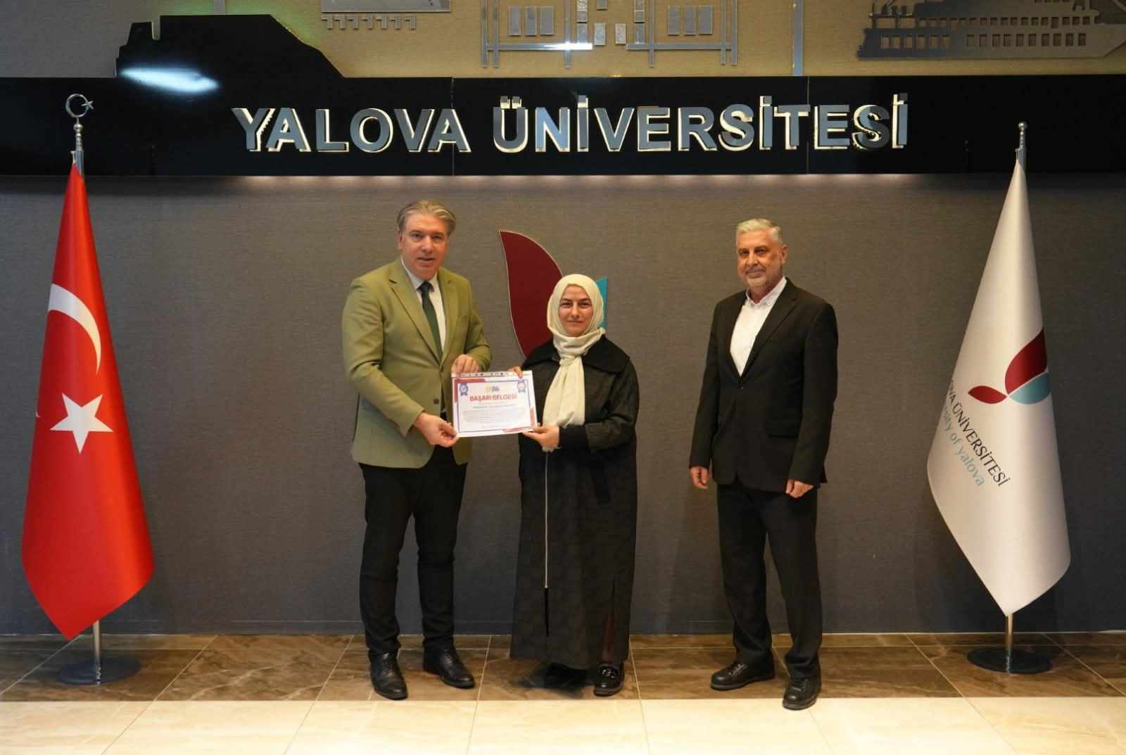 YALOVA ÜNİVERSİTESİ’NDE “UFKA YOLCULUK” İŞ BİRLİĞİ VE ÖDÜL TÖRENİ