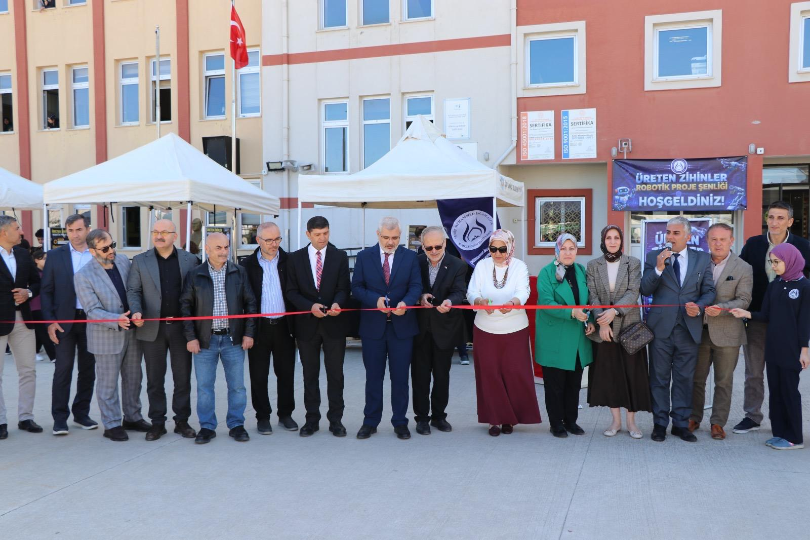 Robotik Proje Şenliği Genç Mucitleri Buluşturdu