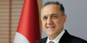 Yalova Valisi Dr. Ahmet Hamdi Usta’dan 1 Mayıs Mesajı: “Emeğin Gücüyle Güçlü Türkiye”