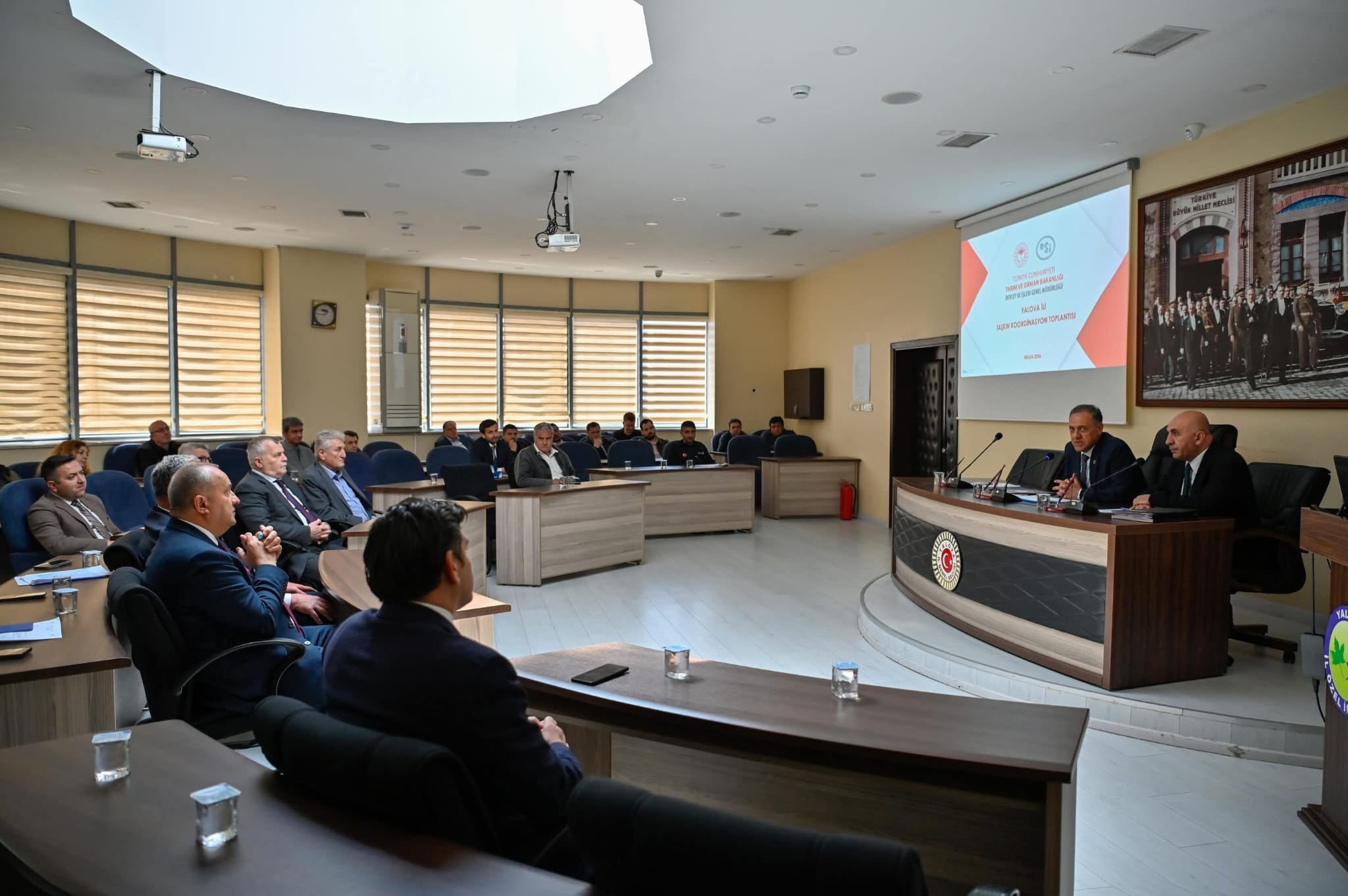 YALOVA’DA TAŞKIN RİSKLERİ MASAYA YATIRILDI: KRİTİK KOORDİNASYON TOPLANTISI GERÇEKLEŞTİRİLDİ