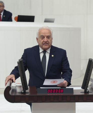 CHP’Lİ BECAN: “1 MAYIS KUTLAMA DEĞİL, HAKKINI ARAMA GÜNÜDÜR”