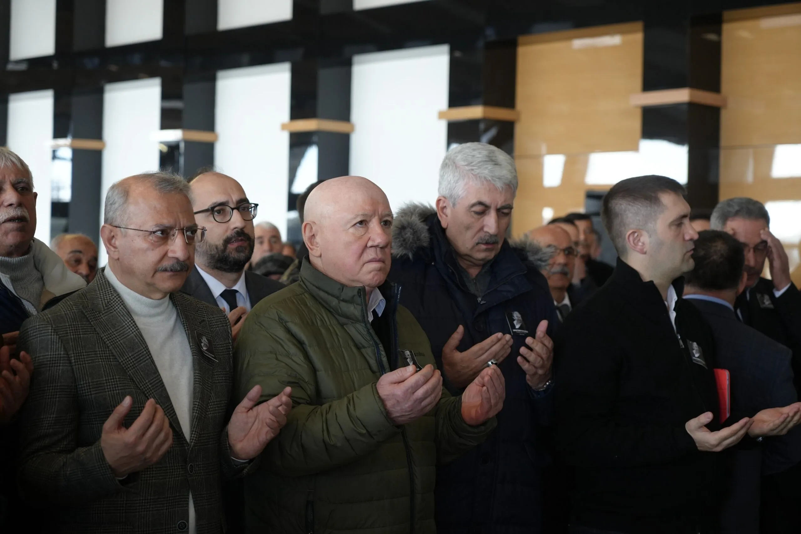 Gazeteci Feridun Fazıl Özsoy Erzurum’da Son Yolculuğuna Uğurlandı