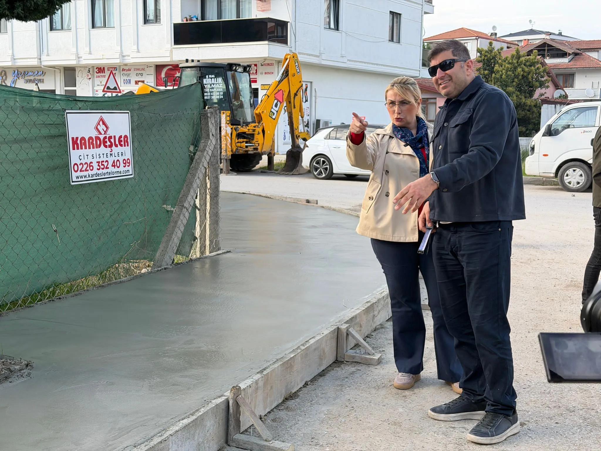 Altınova’da Kaldırımlar Yenileniyor: Sokaklar Daha Modern ve Güvenli