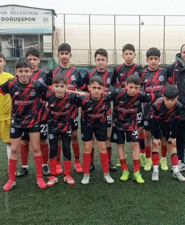 ÇİFTLİKKÖY MİNİKLERİ SEZONA RÜZGAR GİBİ BAŞLADI