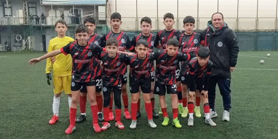 ÇİFTLİKKÖY MİNİKLERİ SEZONA RÜZGAR GİBİ BAŞLADI