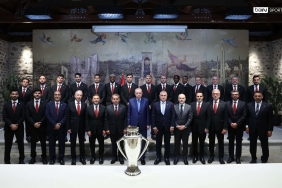 Cumhurbaşkanı Erdoğan’dan Şampiyon Galatasaray’a Kabul: