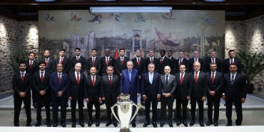 Cumhurbaşkanı Erdoğan’dan Şampiyon Galatasaray’a Kabul: