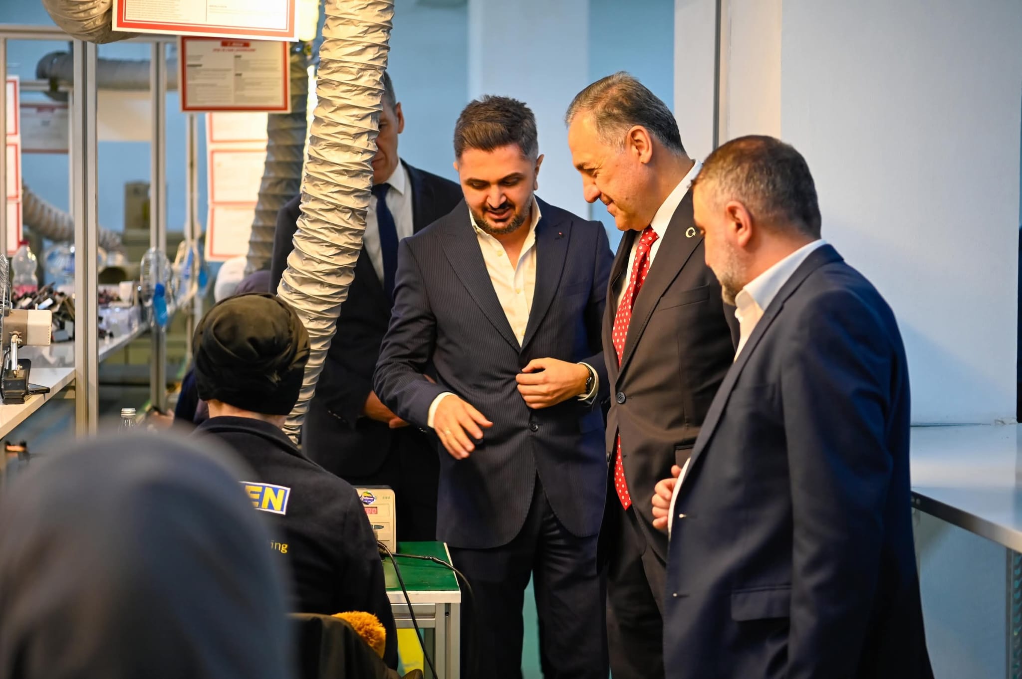 Yalova Valisi Ahmet Hamdi Usta’dan 1 Mayıs’ta Anlamlı Ziyaret: Kadın Emekçilere Vurgu