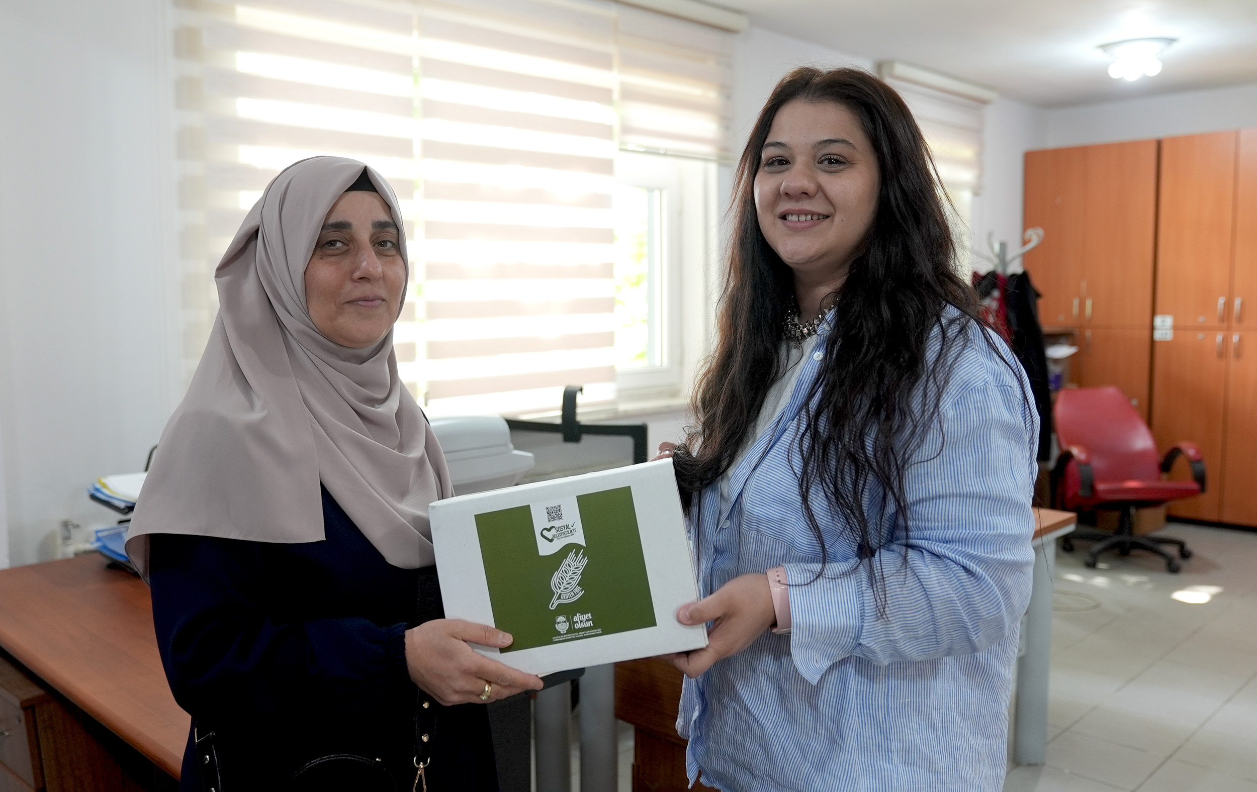 YALOVA BELEDİYESİ’NDEN PKU VE ÇÖLYAKLI BİREYLERE BAYRAM ÖNCESİ DESTEK 4 YALOVA BELEDİYESİ’NDEN PKU VE ÇÖLYAKLI BİREYLERE BAYRAM ÖNCESİ DESTEK