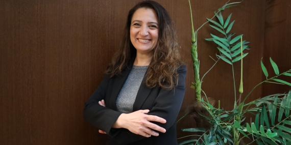 ÖZLEM SARSIN DÜNYA GAZETESİ’NDEN AYRILDI: KARİYERİNE YENİ BİR PLATFORMDA DEVAM EDECEK