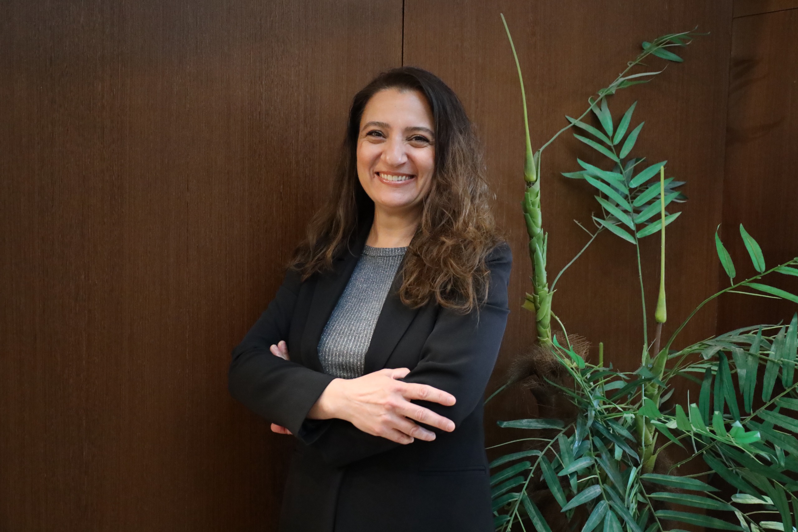 ÖZLEM SARSIN DÜNYA GAZETESİ’NDEN AYRILDI: KARİYERİNE YENİ BİR PLATFORMDA DEVAM EDECEK