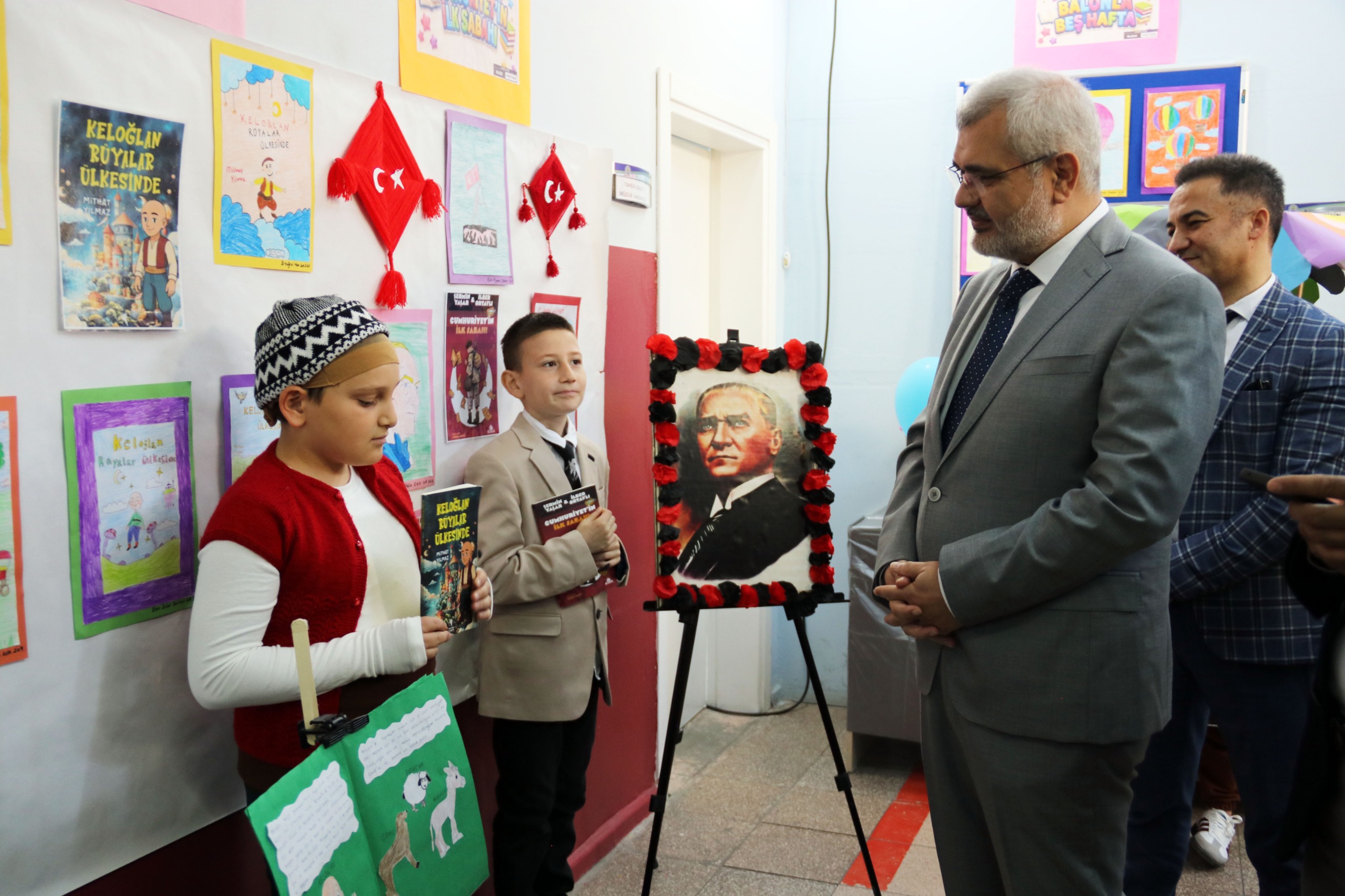 Öğrencilerden Kitap Dolu Proje Sergisi Büyük İlgi Gördü