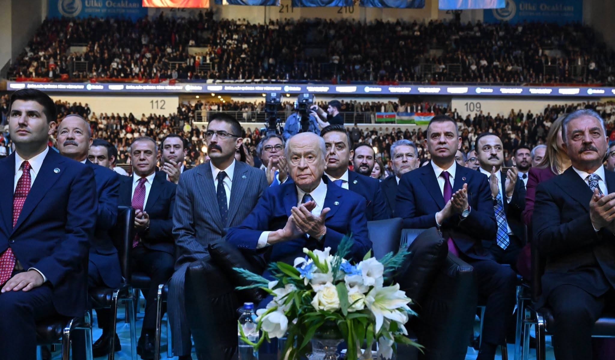 Türk Gençliği Büyük Kurultayı’nda Bahçeli Coşkusu