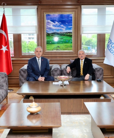 Ordu Valisi Muammer Erol’dan Başkan Dr. Mehmet Hilmi Güler’e Geçmiş Olsun Ziyareti