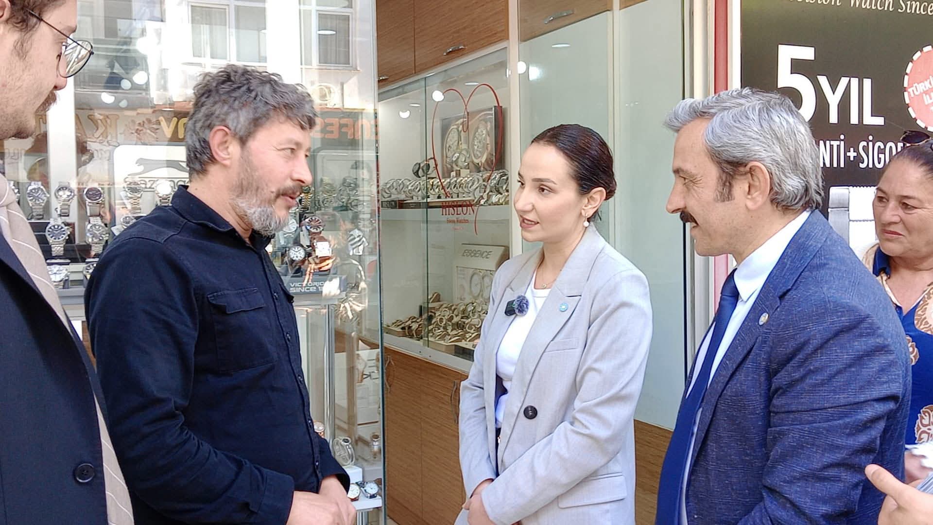 İYİ Parti Yalova Teşkilatı’ndan “Sahadan Sandığa” Hamlesi: Eğitim Programı ve Esnaf Ziyaretleriyle Güçlü Mesaj
