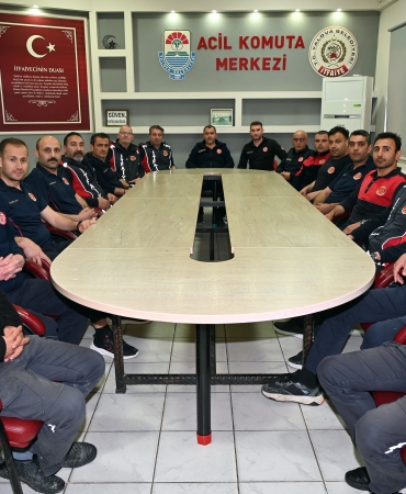 Yalova İtfaiyesi Kurban Bayramı Boyunca Teyakkuzda: 81 Personel ve 14 Araçla 7/24 Görev Başında 9 Yalova İtfaiyesi Kurban Bayramı Boyunca Teyakkuzda: 81 Personel ve 14 Araçla 7/24 Görev Başında