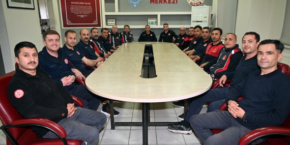 Yalova İtfaiyesi Kurban Bayramı Boyunca Teyakkuzda: 81 Personel ve 14 Araçla 7/24 Görev Başında 25 Yalova İtfaiyesi Kurban Bayramı Boyunca Teyakkuzda: 81 Personel ve 14 Araçla 7/24 Görev Başında