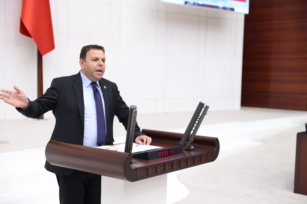 Ediz Ün: “Hayvancılık İthalat Sarmalında Can Çekişiyor”