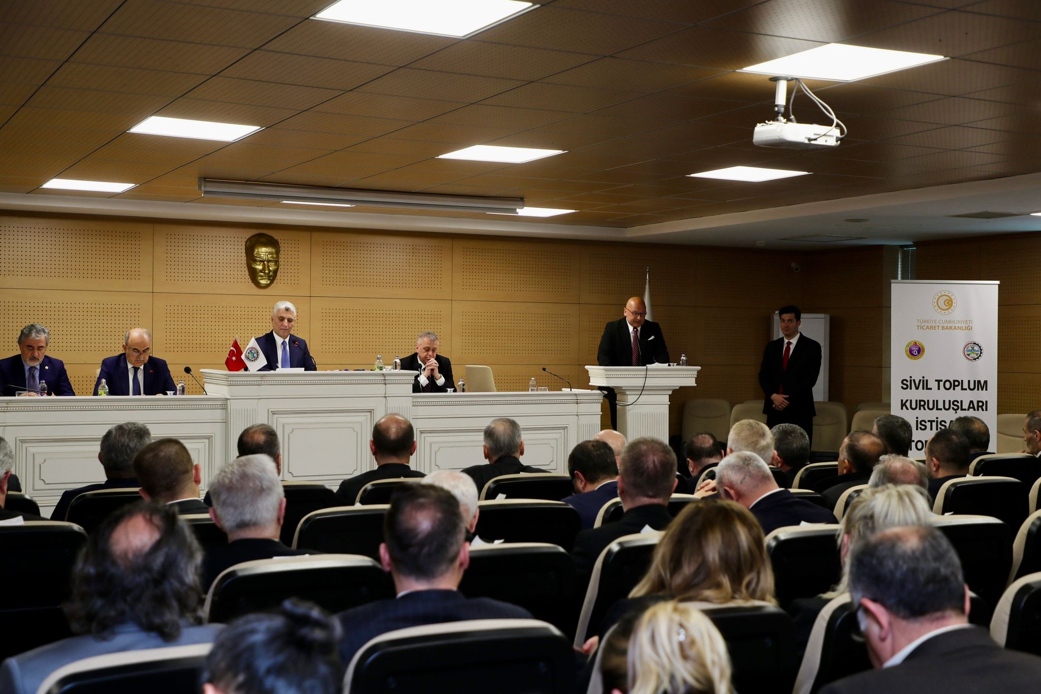 BAKAN BOLAT ORDU’DA DIŞ TİCARET VERİLERİNİ AÇIKLADI: İHRACATTA TARİHİ ARTIŞ