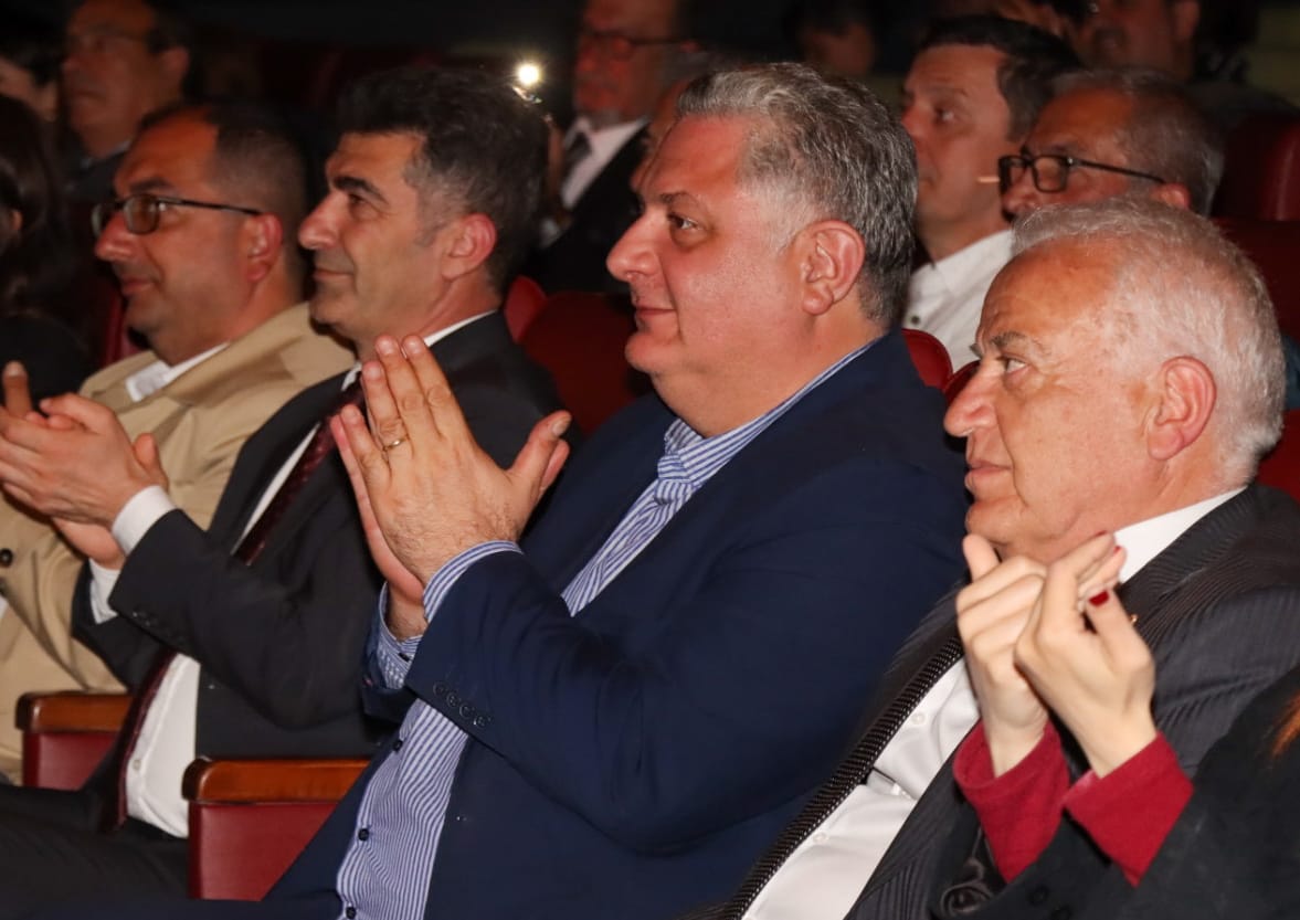 Yalova’da Liseler Arası Türkü Yarışması Coşkusu