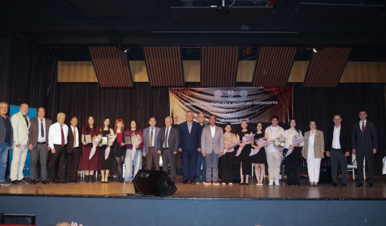 Yalova’da Liseler Arası Türkü Yarışması Coşkusu